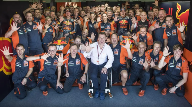 Tim MotoGP KTM