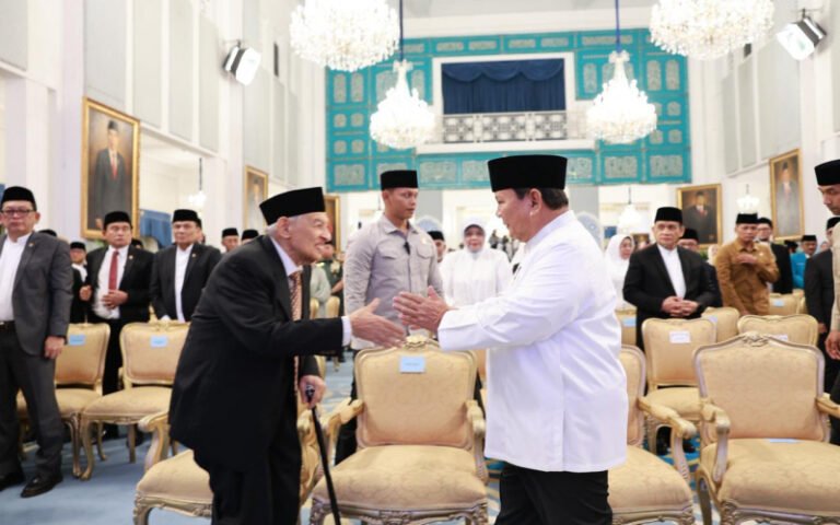 Momen Haru di Istana, Prabowo Puji Quraish Shihab: Perbedaan Bukan Alasan Perpecahan